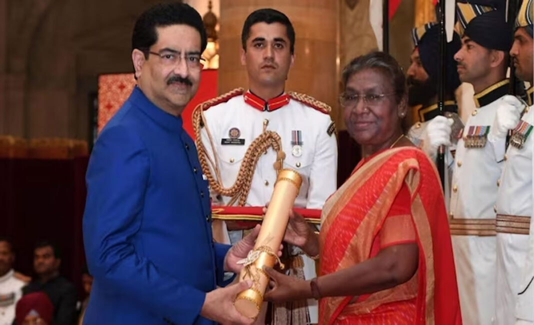 Industrialist Kumar Mangalam Birla receives Padma Bhushan Industrialist Kumar Mangalam Birla receives Padma Bhushan