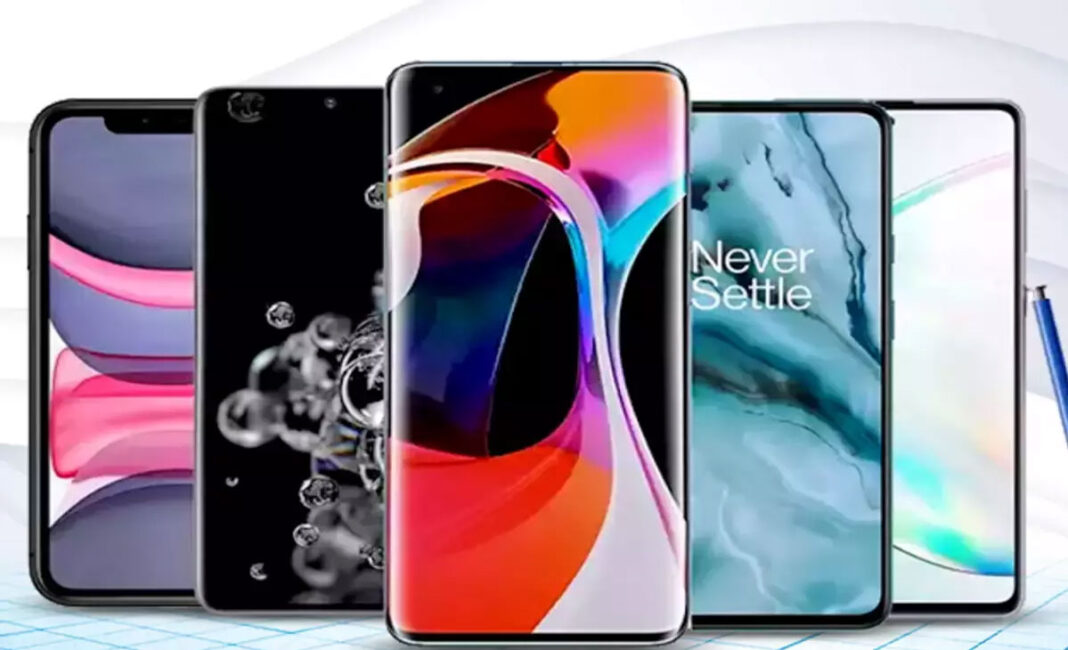 India to cross $10 bn worth mobile exports in FY22-23, Apple leads at 50% India to cross $10 bn worth mobile exports in FY22-23, Apple leads at 50%