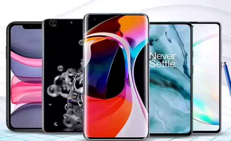 India to cross $10 bn worth mobile exports in FY22-23, Apple leads at 50%